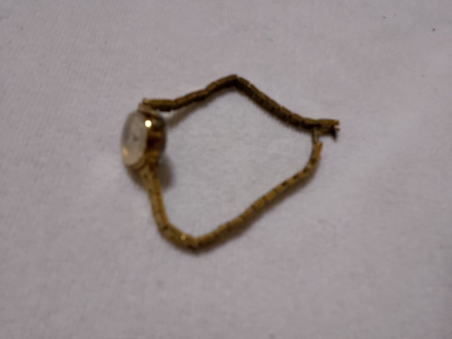 Часы советские женские