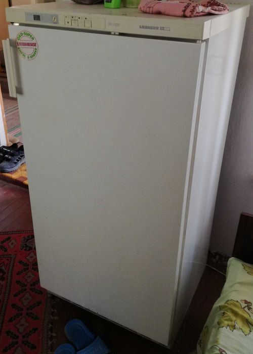 продавам фризер LIEBHERR от 1990 г