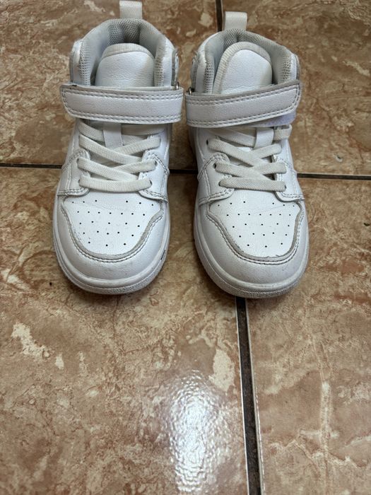 Încǎlțǎminte bebe