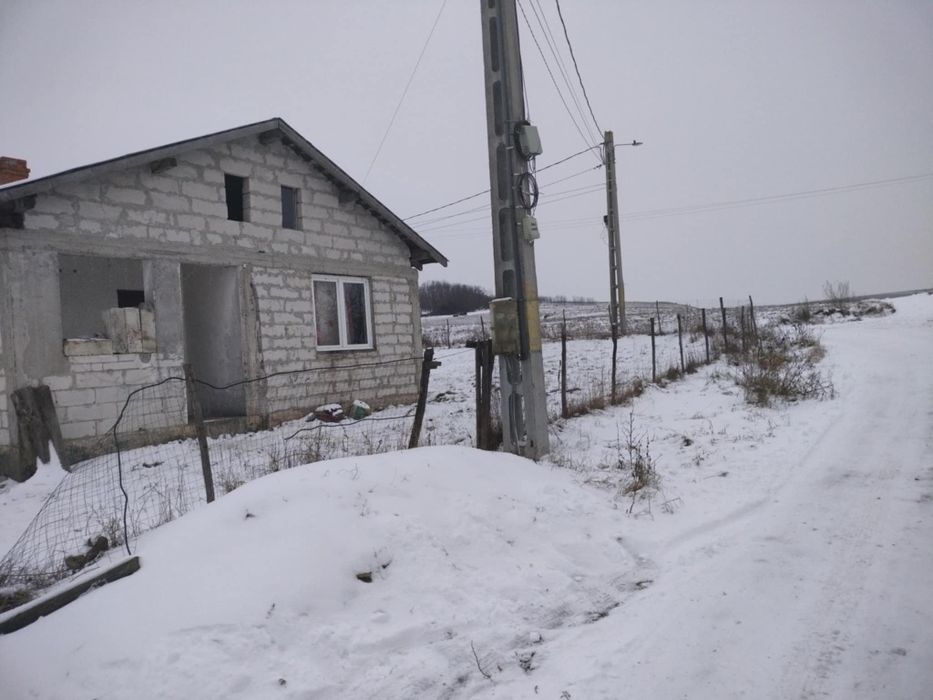 Casă la țară în Rădăuți Prut