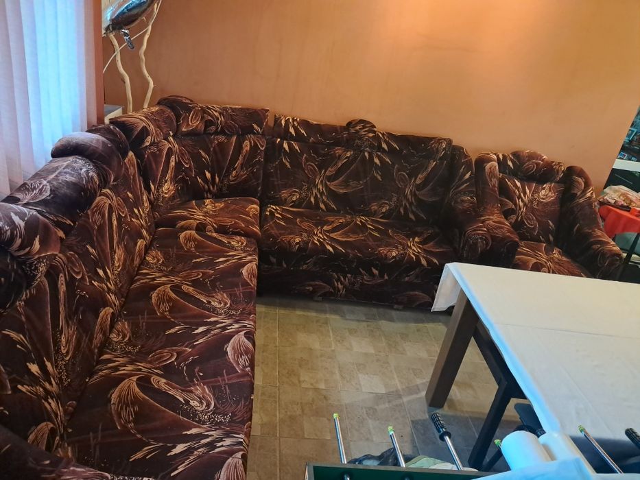 Coltar stofă și fotoliu