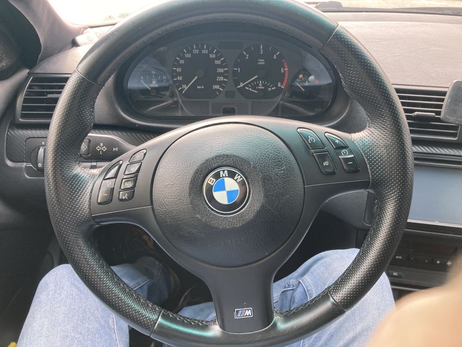 Volan M3 Sport BMW E46 in 3 spite cu airbag si comenzi volan  impecabi