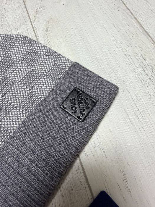 Caciula Louis Vuitton