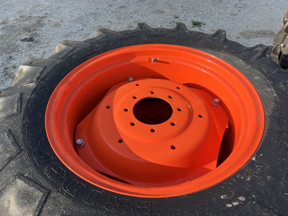Set roti tractor pentru universal 445,550 640 13,6/26 și 12,4/16 noi ...