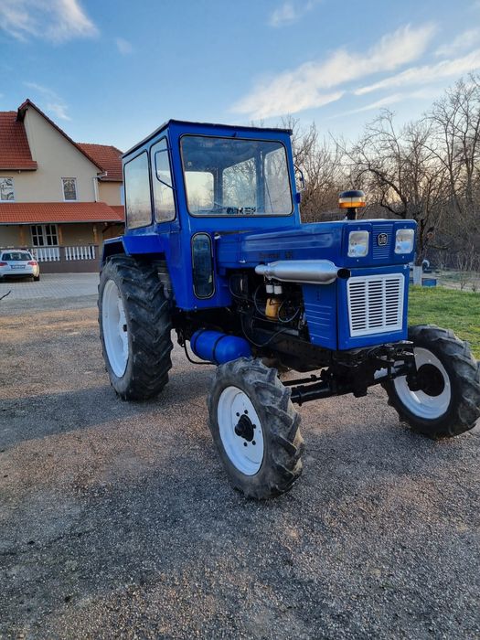 Tractor u 650 ST
