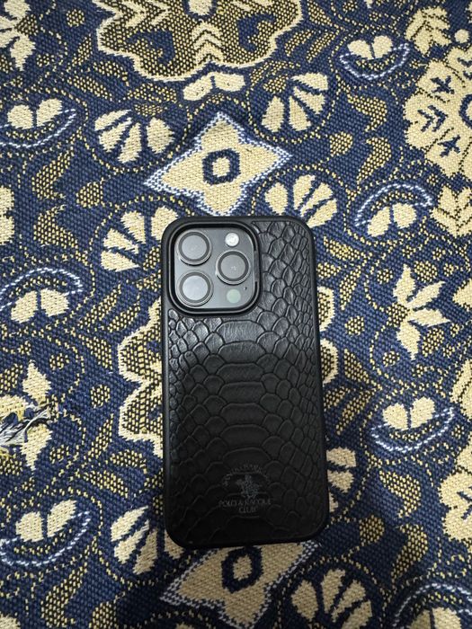 Продается İphone 15 pro