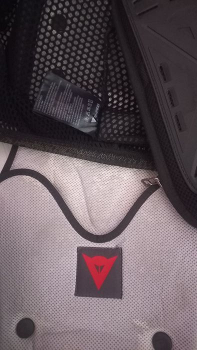 Протекторна жилетка Dainese
