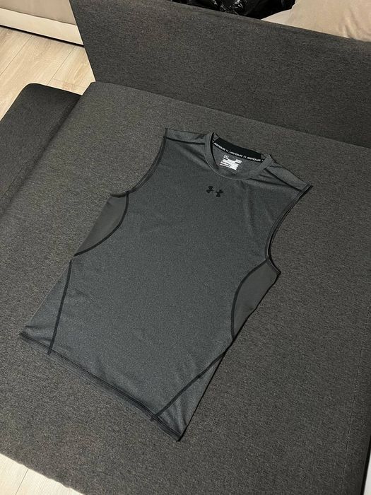 5€!!! Мъжки потник Under Armour L (Оригинал)