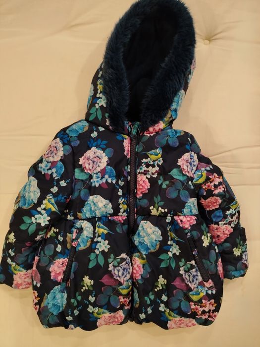 Зимняя куртка на девочку
