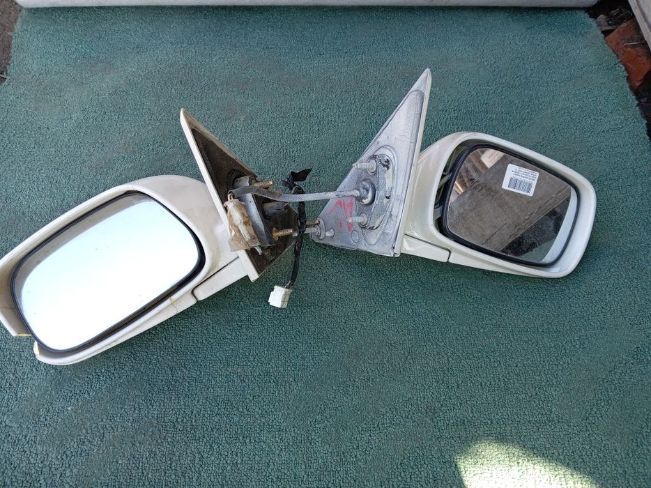 Продам б/у Зеркала, фары.