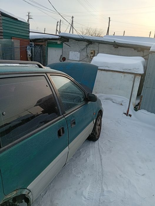 Продам машину Митсубиси сепейс ранер