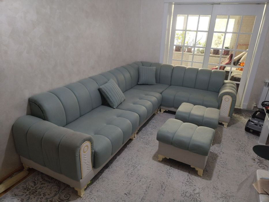 Диван хорошим состояние большой