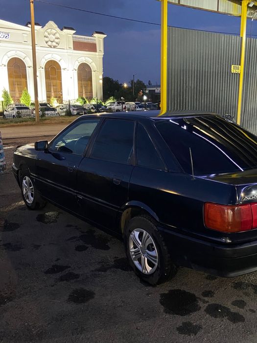 Срочно!! Продам машину audi 80 B3