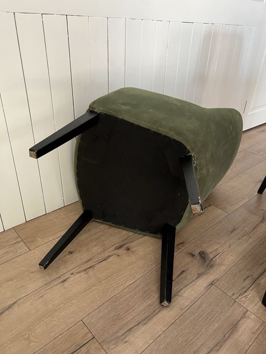 Продам стулья в кухню (6 шт)