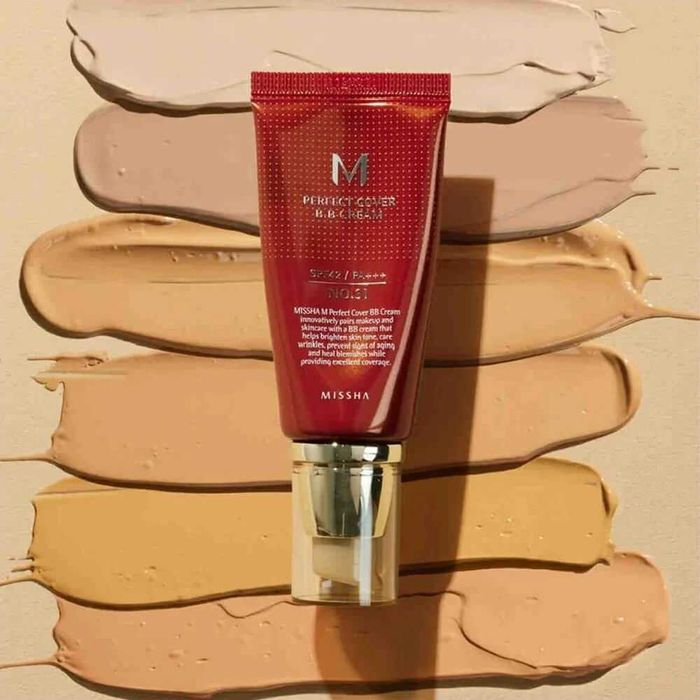 Маркова козметика MISSHA 40ml SPF42, червило и спирала за 19,90