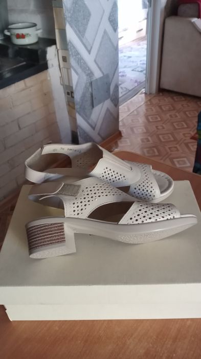 Женские бассаношки