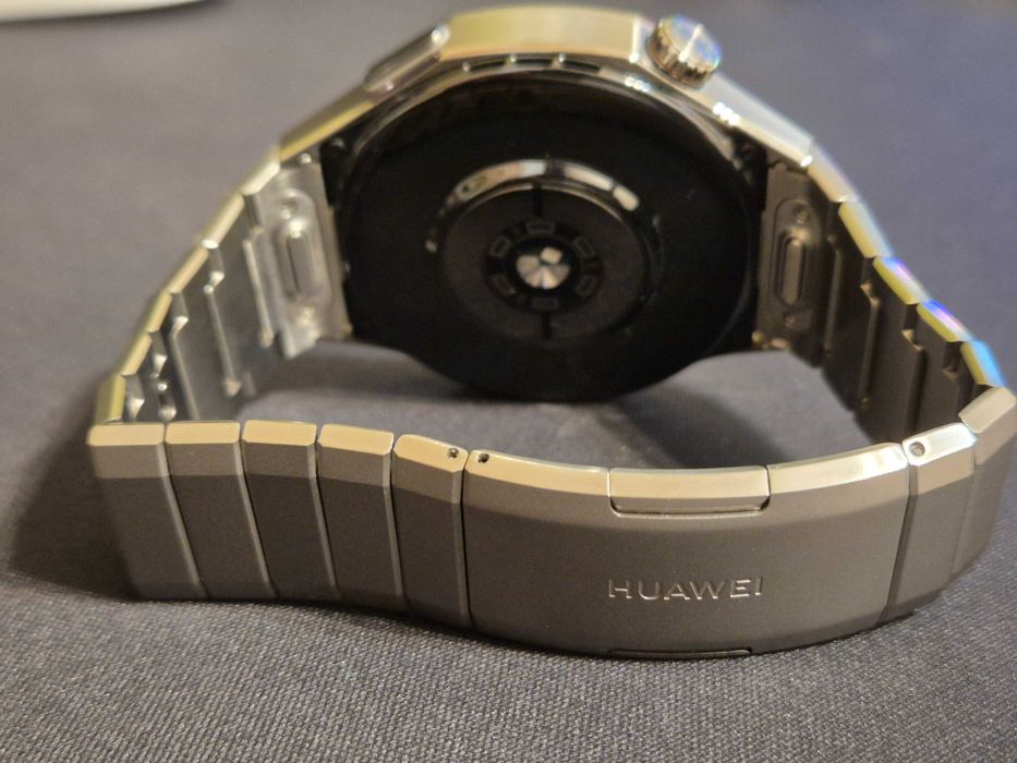 Huawei Watch GT 5 Pro Titanium  Garantie aprilie 2027