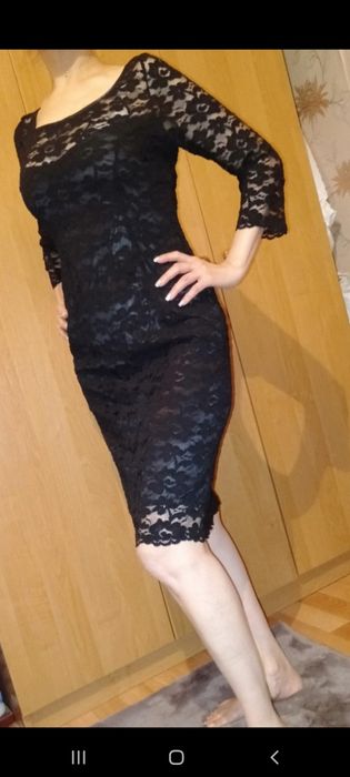 Красивое кружевное платье