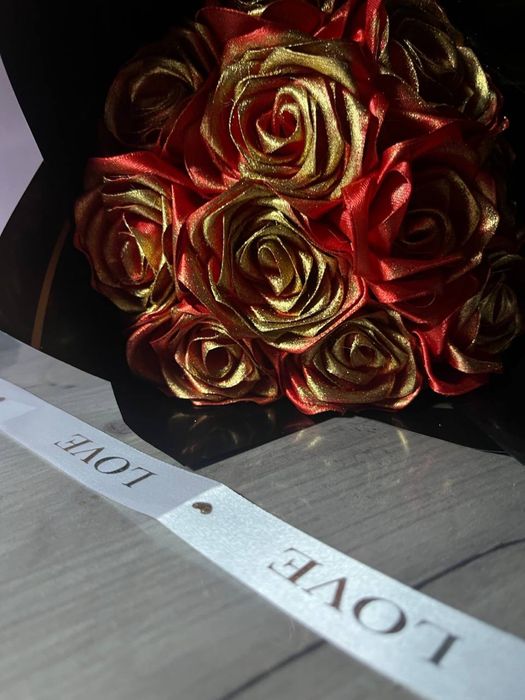 Атласные розы/букеты