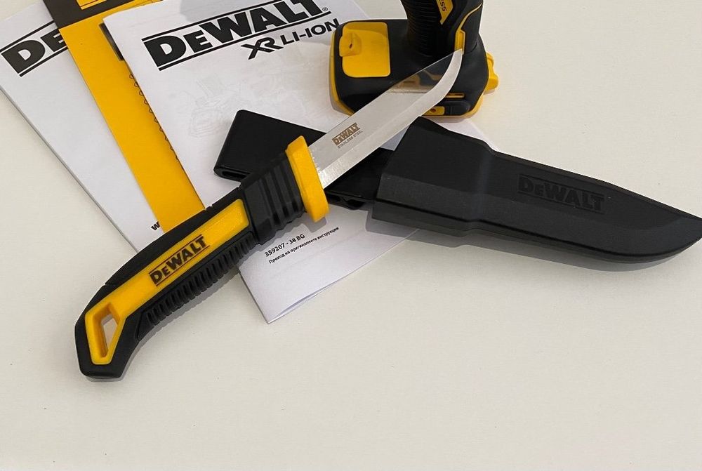 Нож универсален с кобур Dewalt DWHT1-10354