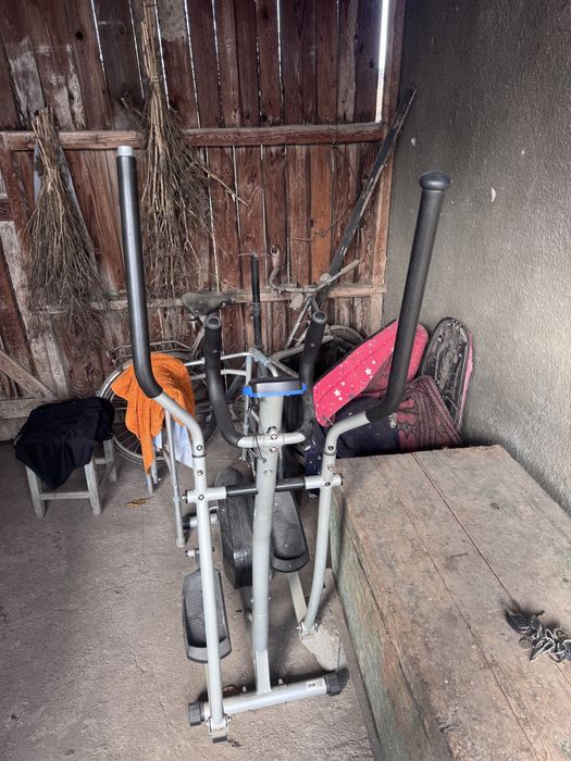 Vand bicicleta de fitnes