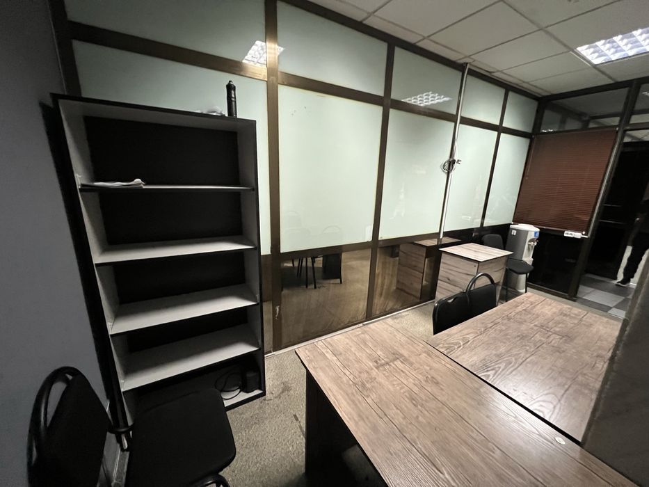Аренда под Офис с мебелью! 17м2, метро Айбек, Жемчуг 250y.e