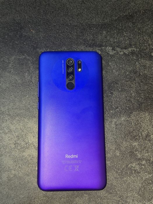 продам Xiaomi Redmi 9 на 64 ГБ