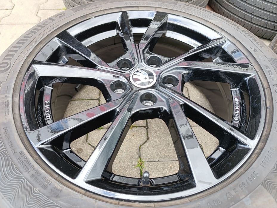 Jante aliaj 17'' Skoda Octavia MK8 A8 cu anvelope de vara dot 2020