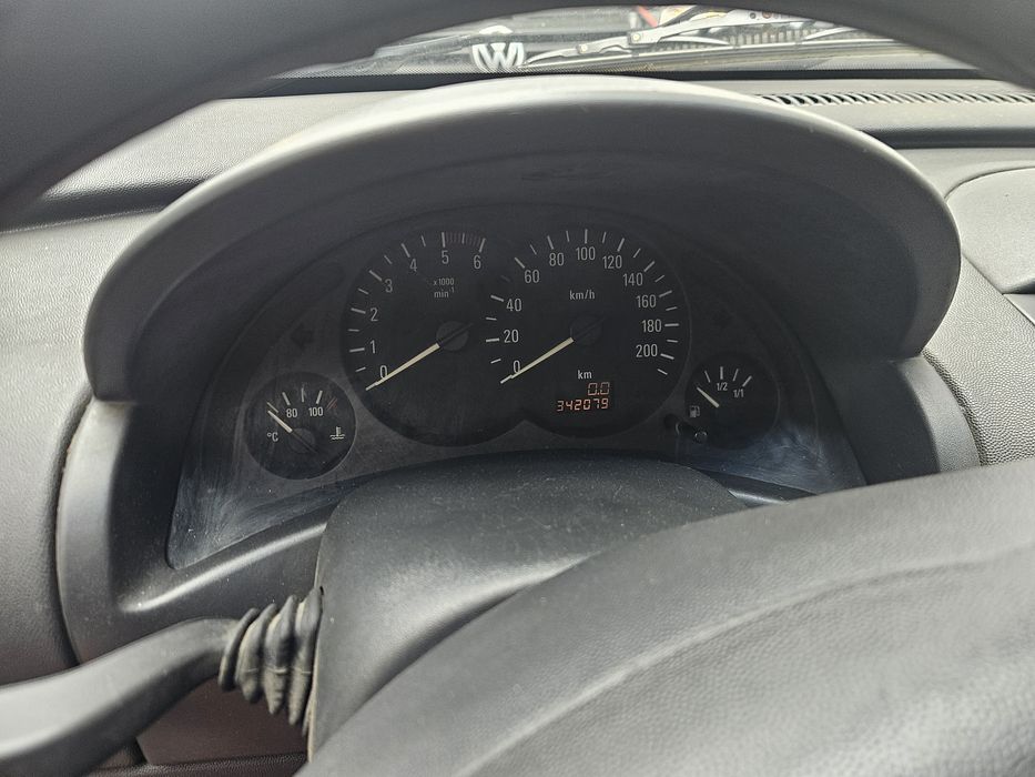 Opel combi 1.6 2008 година