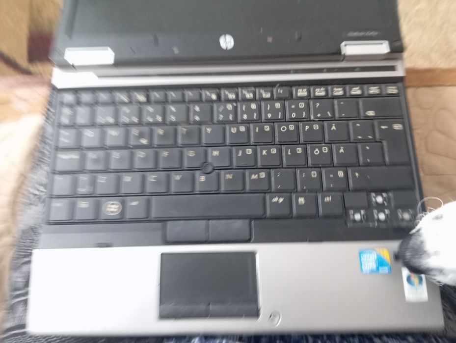 Laptop HP EliteBook funcțional îl dau pt piese
