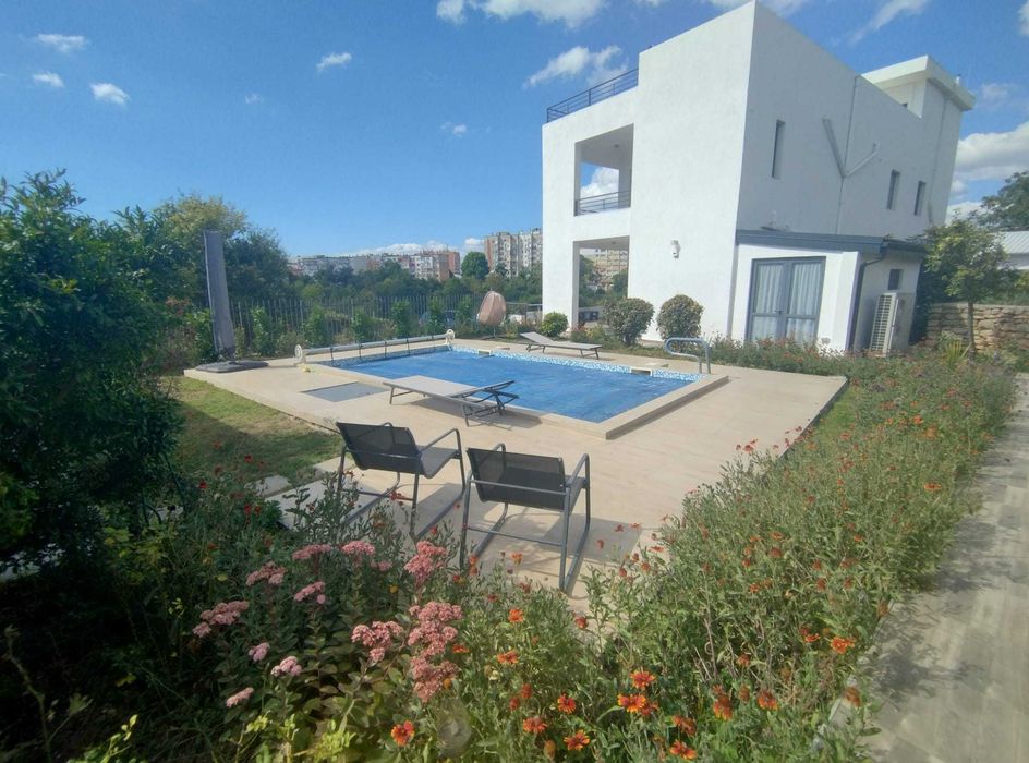 Продава се Къща в Балчик - 309 кв.м за 1263 €/кв.м - Снимка #2