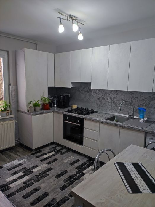 Vand apartament 2 camere