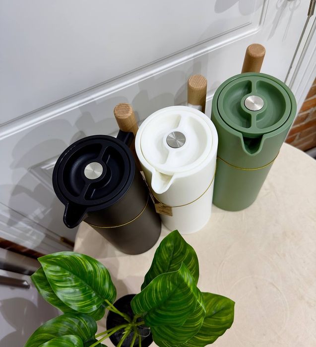 Termos 1 litr Vogati qizil shishalik