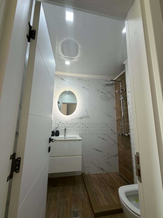 Продава се Тристаен апартамент в Пловдив, Старият град - 121 кв.м за 8 €/кв.м - Снимка #2