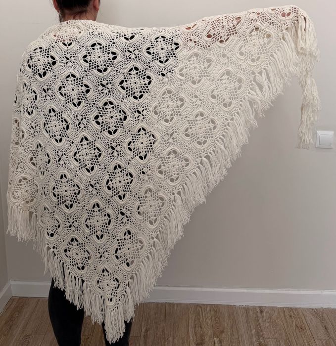 Шаль -платок теплая