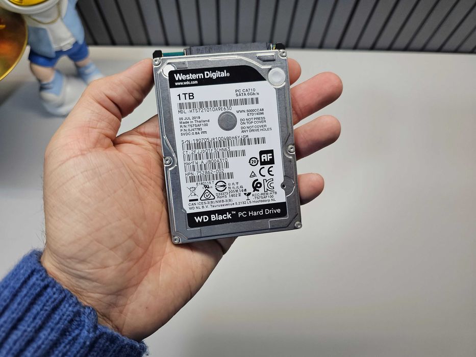 ПРОДАМ 1TB (1000GB) WD Black 2.5" 7200RPM 32MB HDD диск НОУТБУКОВ.