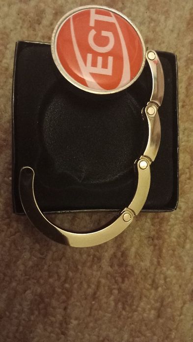 Диадема на цветя с ластик,кърпички за очила,огледало,държач за чанта