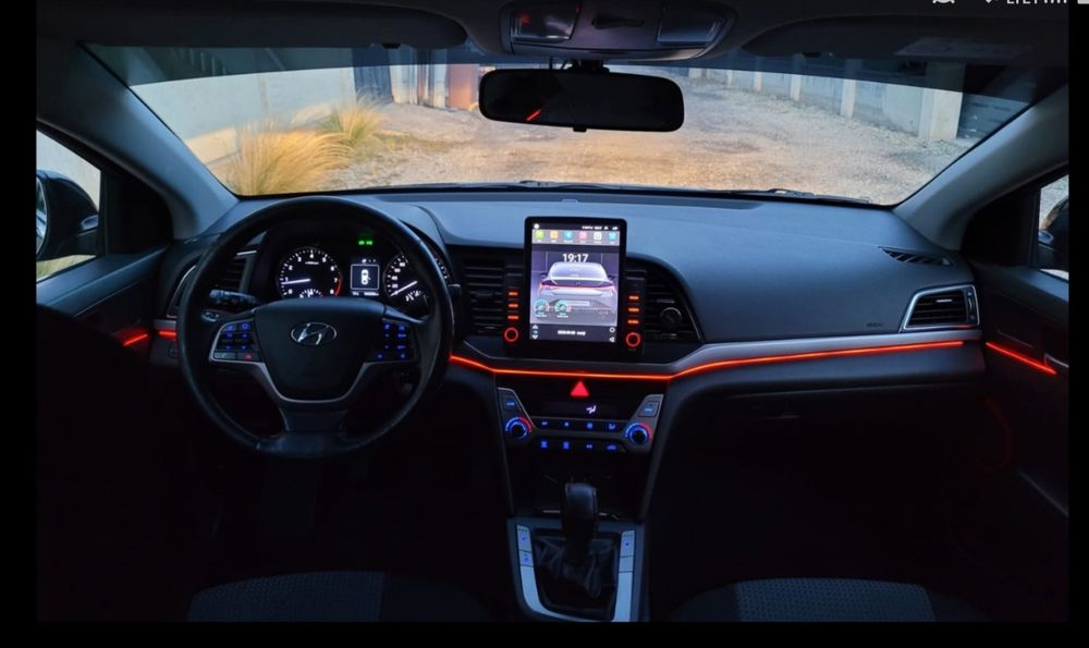 HYUNDAI Elantra 2018 — imagine 5