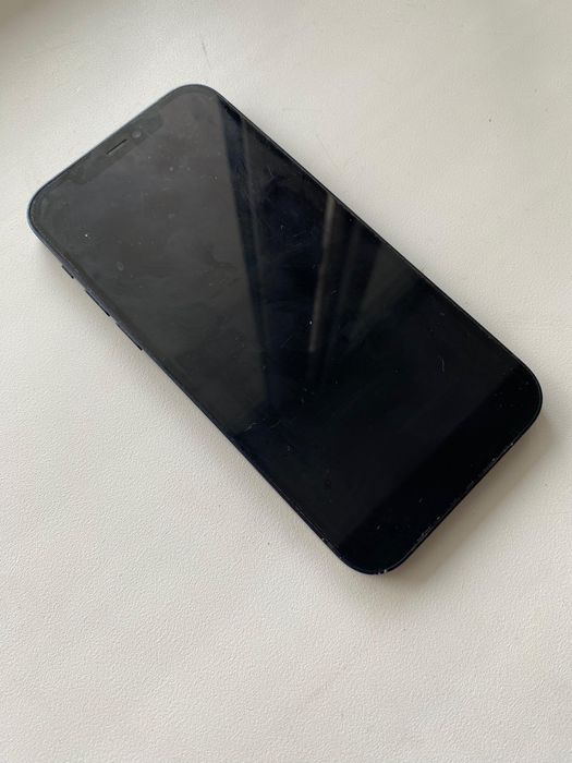 Айфон 12 128гб.