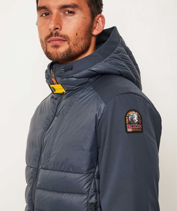 Продам микро пуховик Parajumpers