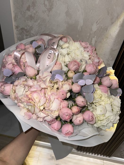 Продается свежий букет цветов