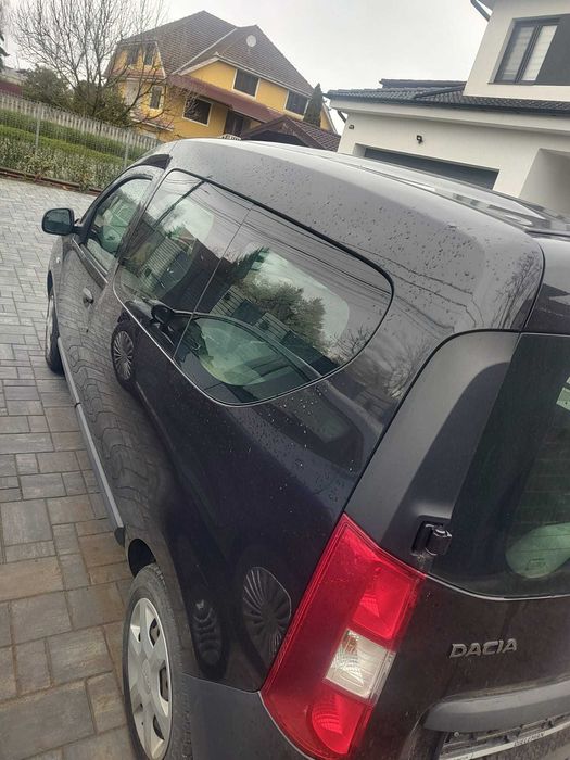 Dacia Dokker avariat
