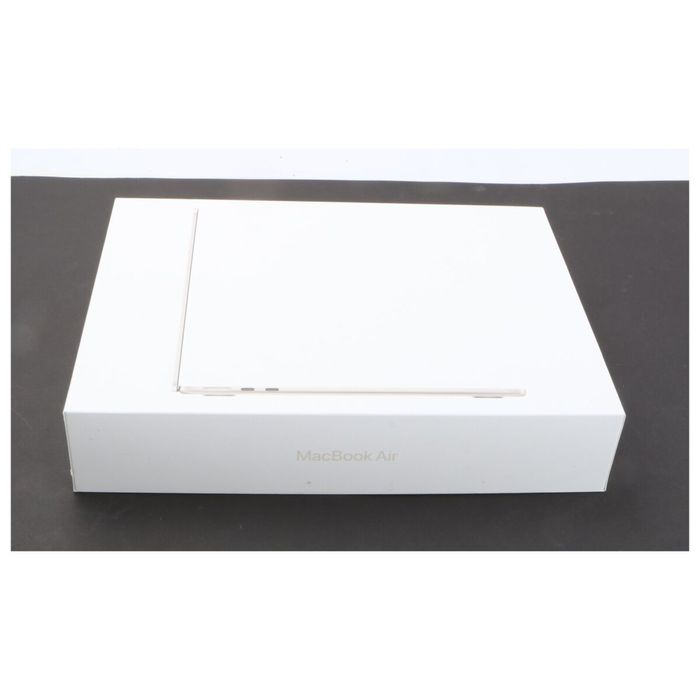 Macbook AiR 13,6” M4 SIGILAT! Tastatura INT 256GB 16GB ram Apple vs m3