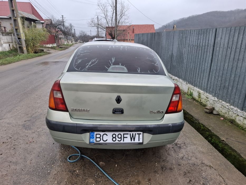 RENAULT Clio 2004 — imagine 2