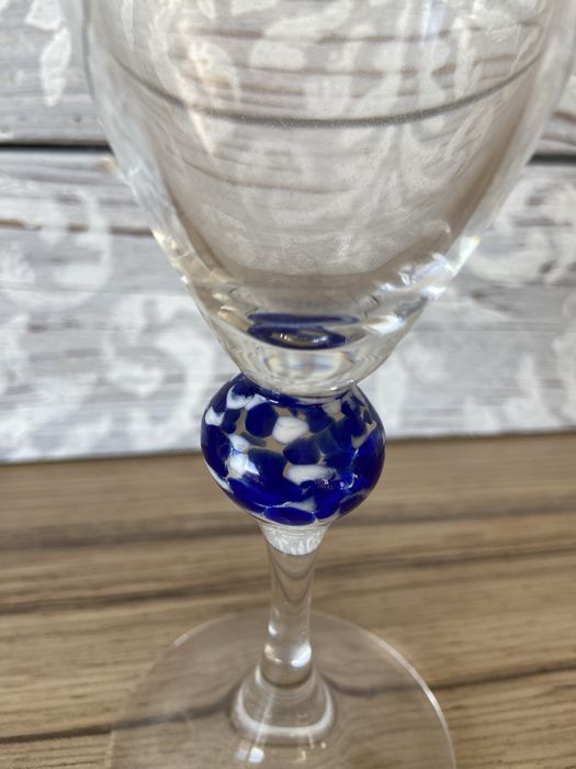 Чаши за вино цветно стъкло