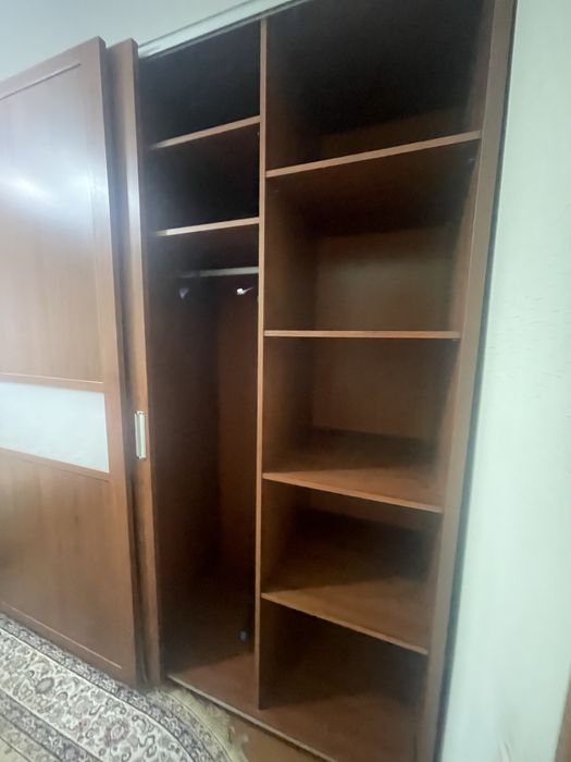 Продам спальный гарнитур б/у