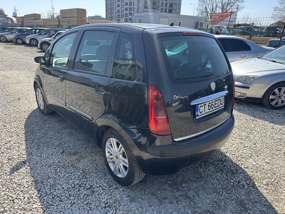 Mini/Lancia Musa/2009/1.3i/Automat/Piele/Clima/Fiscal-1.150€