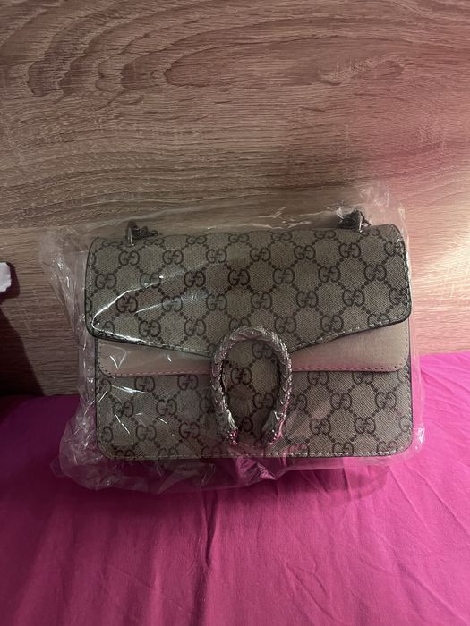 Gucci чанта подходяща за всичко