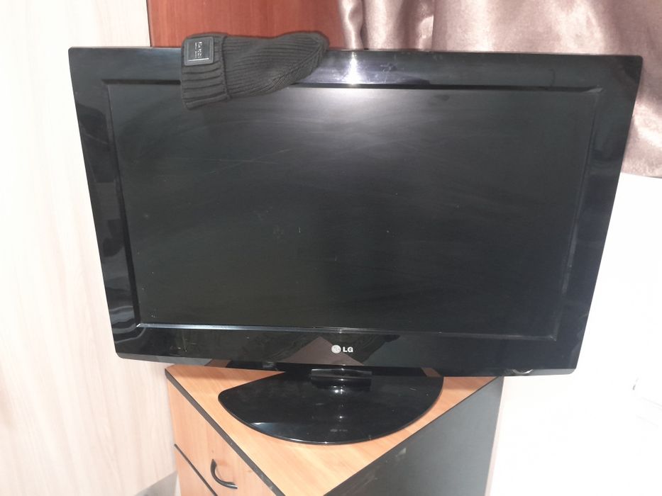 Продам телевизор