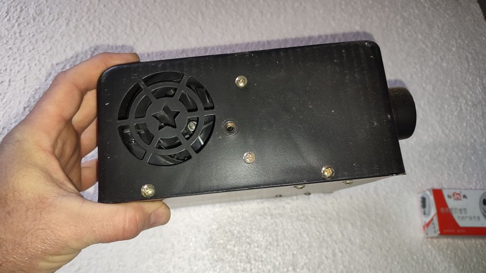 Дополнительный отопитель салона.